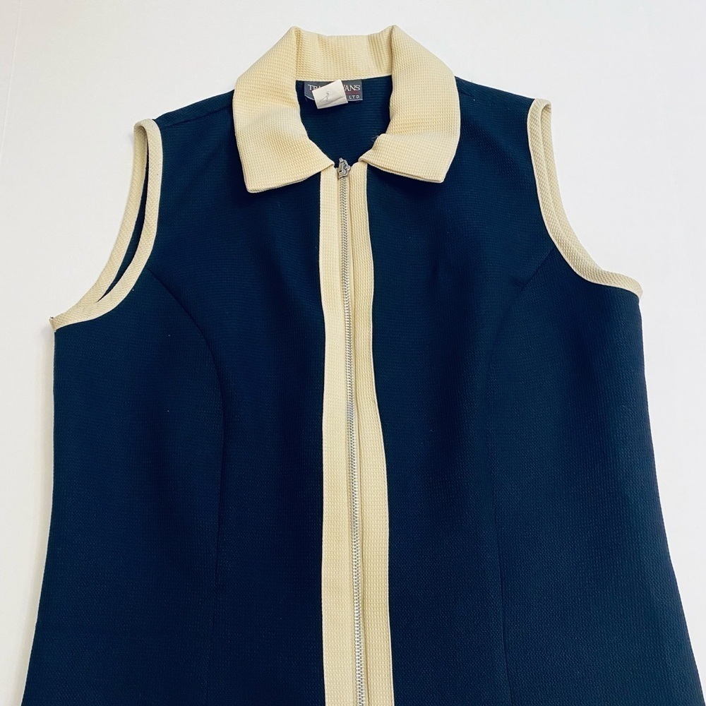 Vintage Tracy Evan’s Navy and Cream Sleeveless Jacket